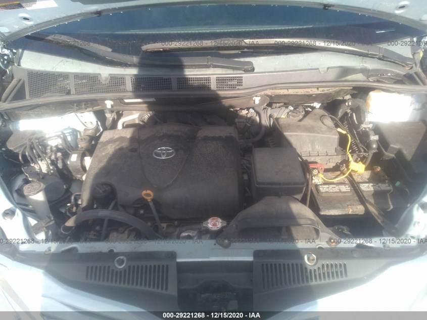 TOYOTA SIENNA 5TDJZ3DC4HS165381