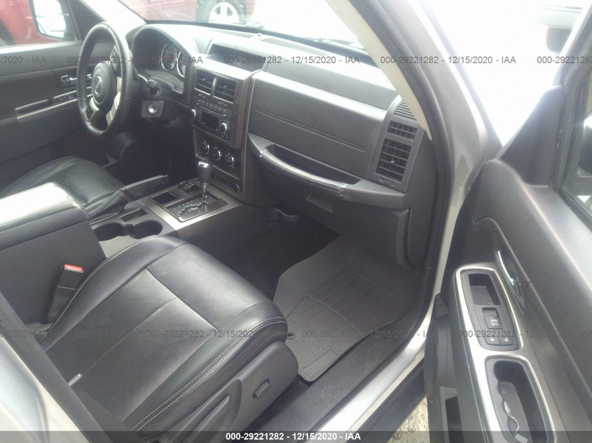 JEEP LIBERTY 1J4PN5GKXBW548120