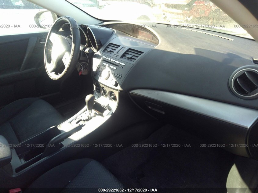MAZDA MAZDA3 JM1BL1SF5A1204487