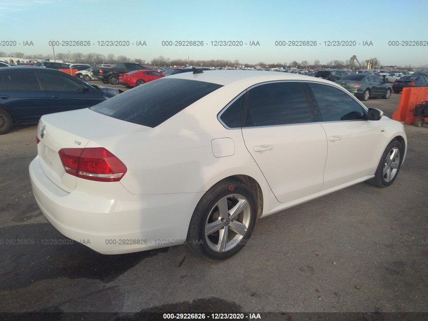 VOLKSWAGEN PASSAT 1VWAS7A3XFC109179