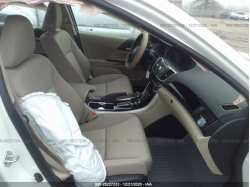 HONDA ACCORD SEDAN 1HGCR2F30HA283975