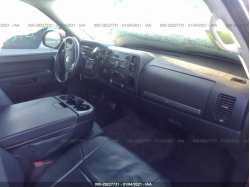 CHEVROLET SILVERADO 1500 3GCPKSE30BG203587