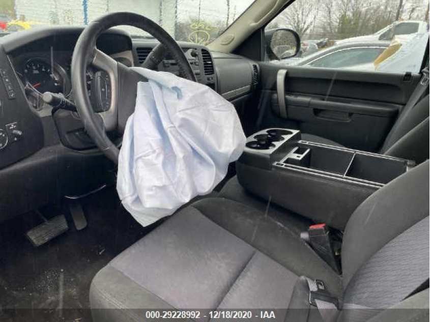 CHEVROLET SILVERADO 1500 3GCPCSE02BG100741