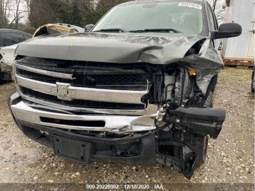 CHEVROLET SILVERADO 1500 3GCPCSE02BG100741
