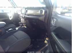 JEEP WRANGLER UNLIMITED 1C4HJXEG3JW207317