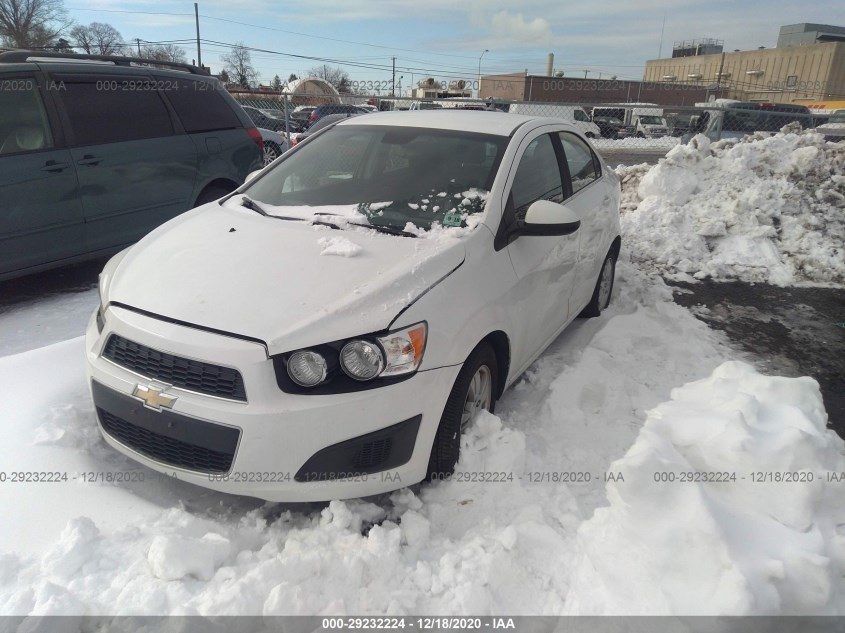 CHEVROLET SONIC 1G1JC5SG0D4214433