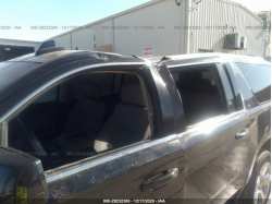 CHEVROLET SUBURBAN 1GNSCHKC0KR257400
