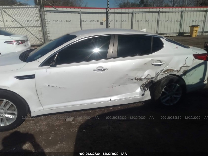 KIA OPTIMA KNAGM4A79D5405558