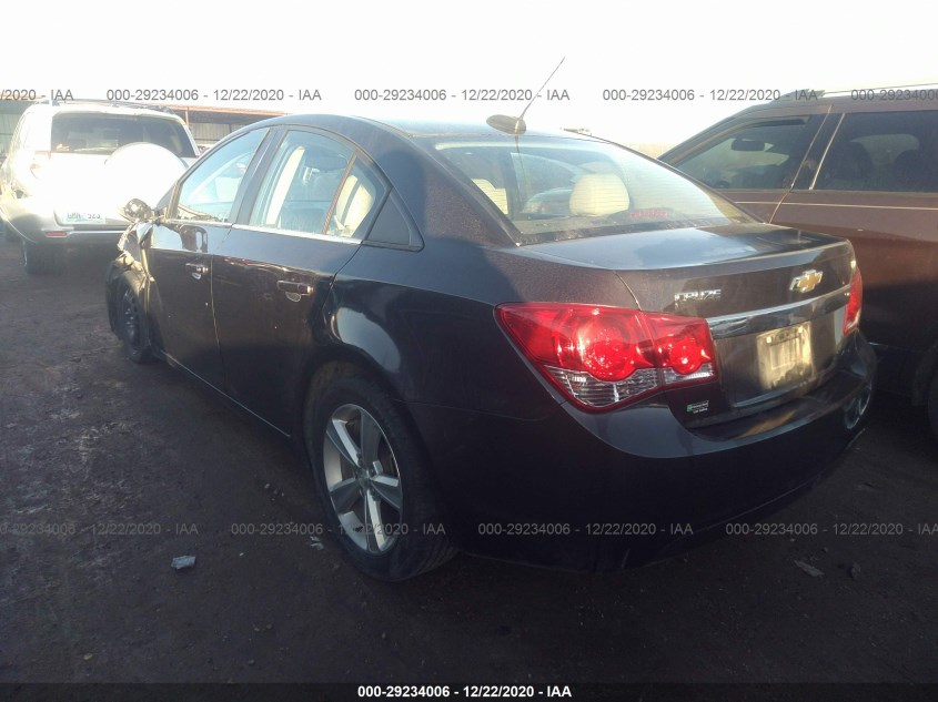 CHEVROLET CRUZE 1G1PE5SB1F7296523