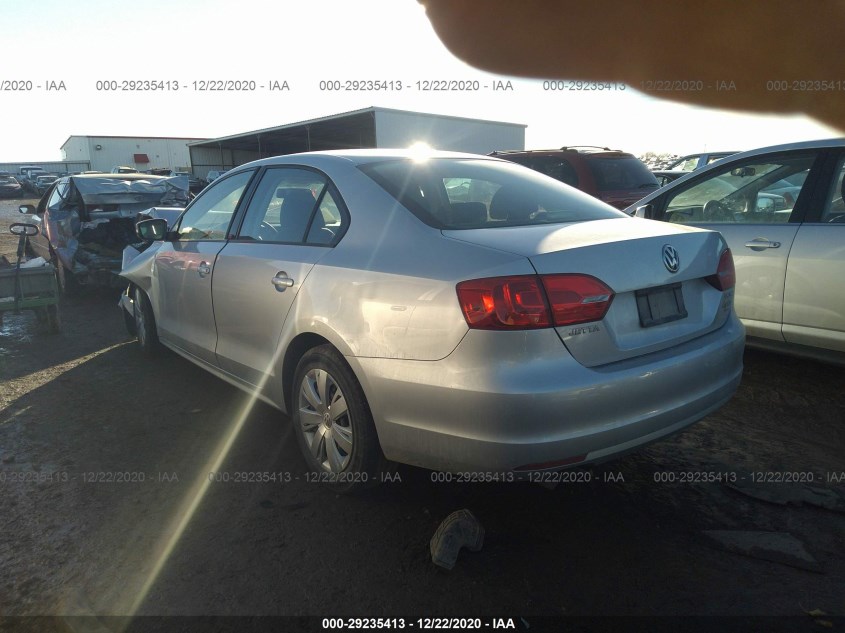 VOLKSWAGEN JETTA SEDAN 3VWDZ7AJ2BM345034