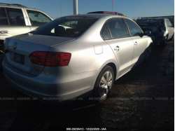 VOLKSWAGEN JETTA SEDAN 3VWDZ7AJ2BM345034