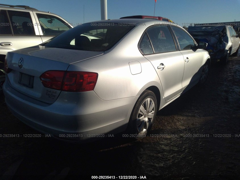 VOLKSWAGEN JETTA SEDAN 3VWDZ7AJ2BM345034