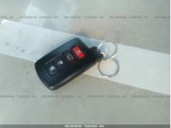 TOYOTA RAV4 JTMWFREV8JD130426
