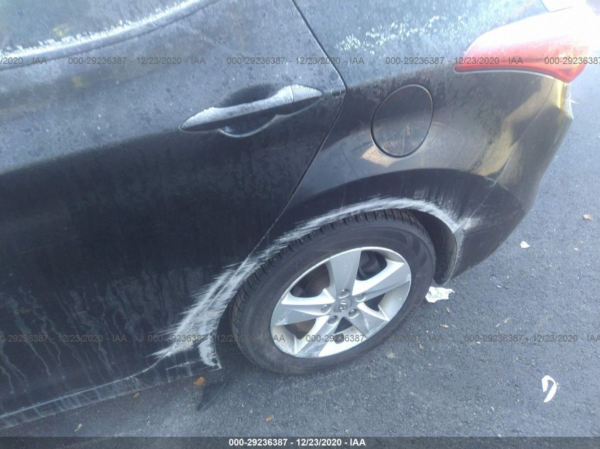 HYUNDAI ELANTRA 5NPDH4AE5DH245896