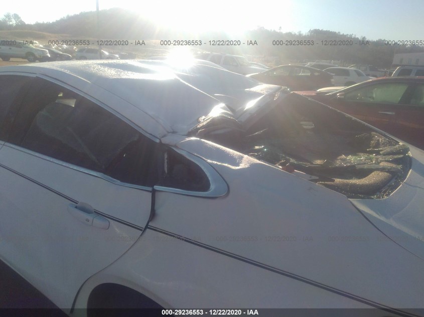 CHEVROLET MALIBU 1G1ZD5ST5JF233699