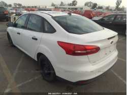 FORD FOCUS 1FADP3E23FL281264