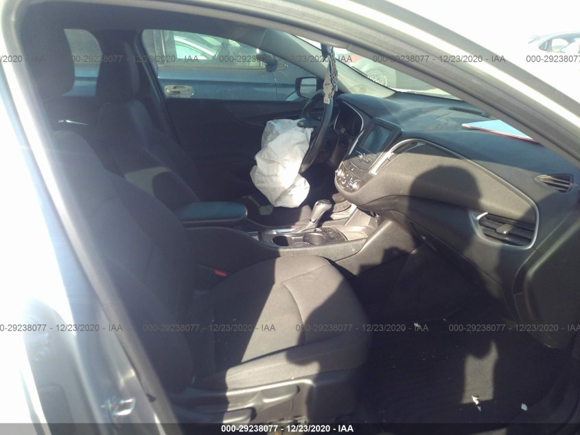CHEVROLET MALIBU 1G1ZB5ST4HF186150