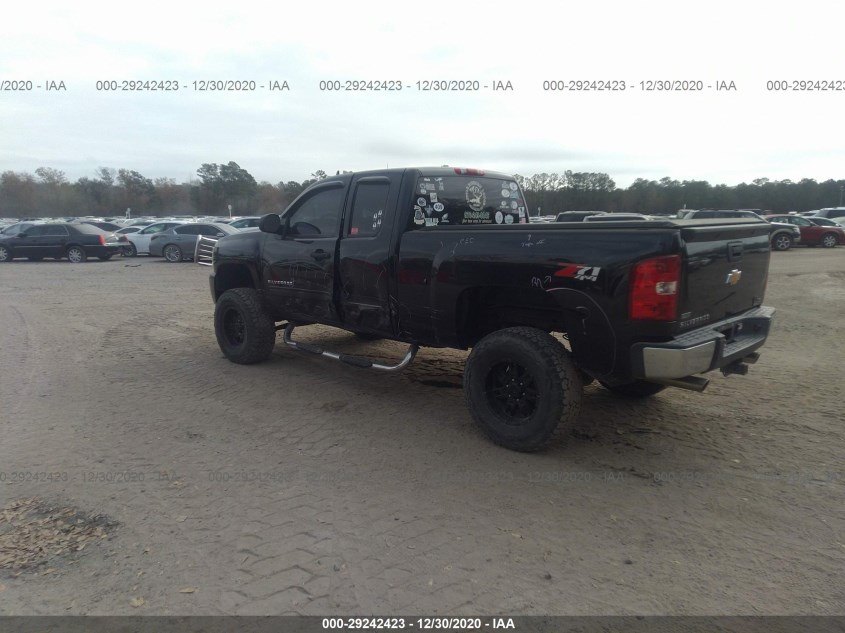 CHEVROLET SILVERADO 1500 1GCSKSE32AZ181004