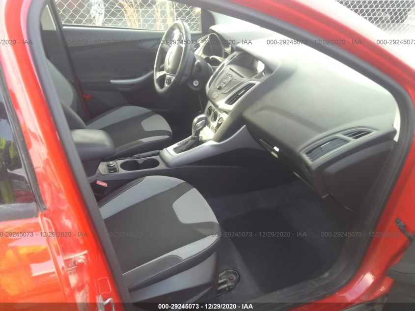 FORD FOCUS 1FAHP3F27CL247629