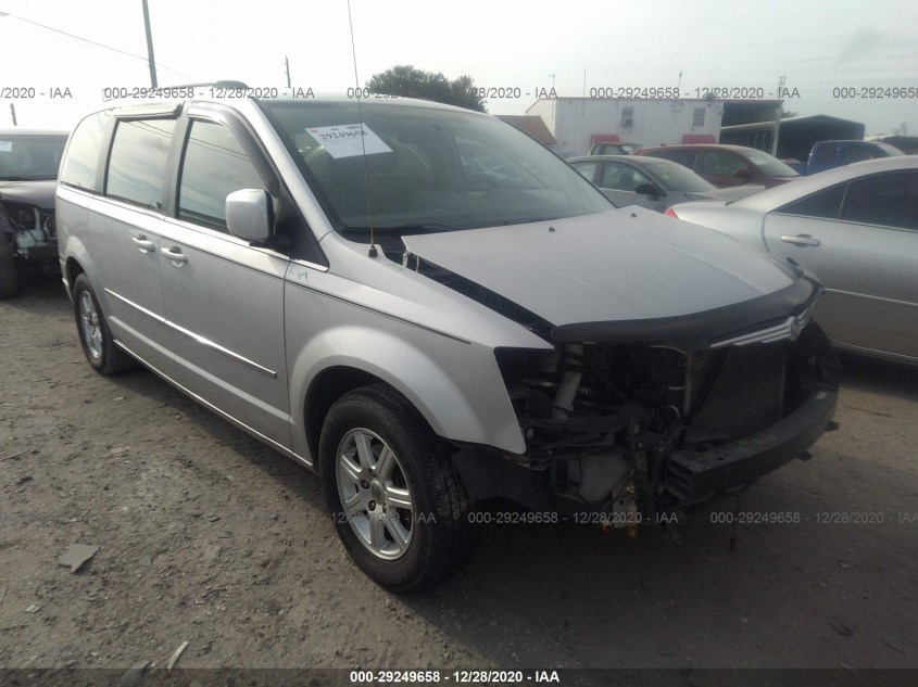 CHRYSLER TOWN & COUNTRY 2A4RR5D17AR432745