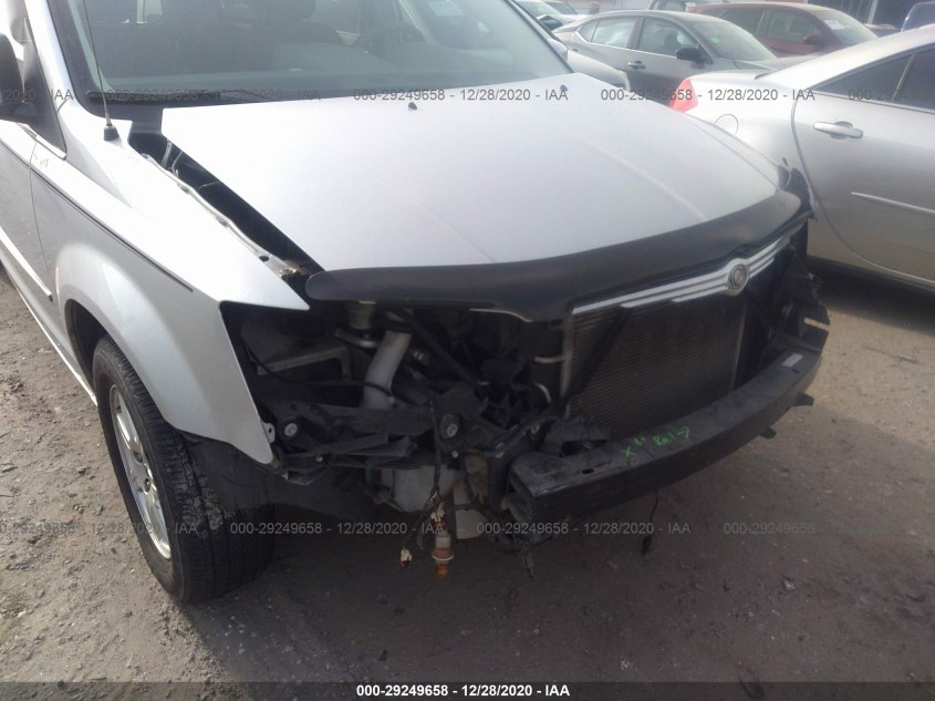 CHRYSLER TOWN & COUNTRY 2A4RR5D17AR432745