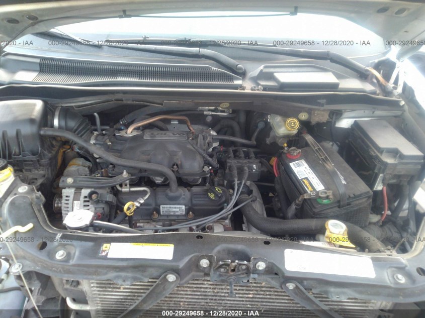 CHRYSLER TOWN & COUNTRY 2A4RR5D17AR432745