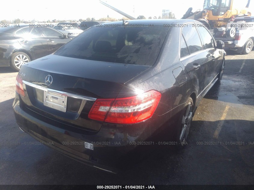 MERCEDES-BENZ E-CLASS WDDHF5GB3AA024686