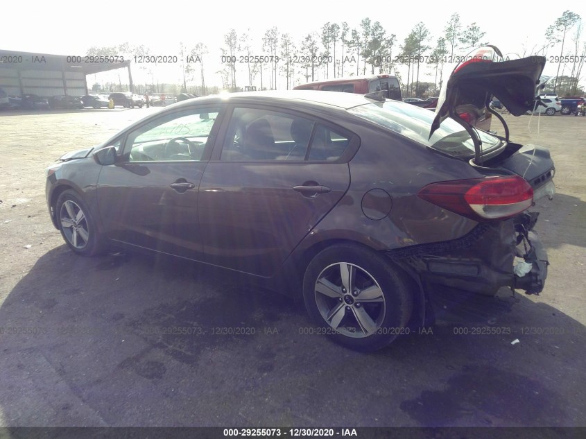 KIA FORTE 3KPFL4A75JE170884