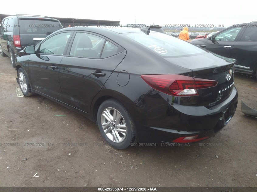 HYUNDAI ELANTRA 5NPD84LF2KH414453