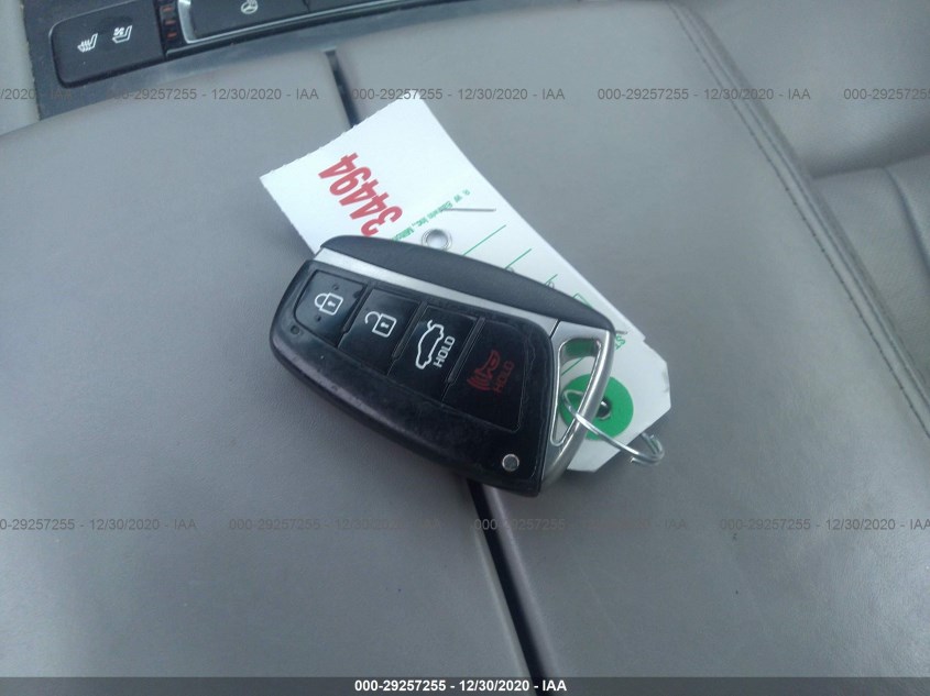 HYUNDAI GENESIS KMHGN4JE2FU087821