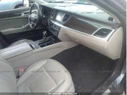 HYUNDAI GENESIS KMHGN4JE2FU087821
