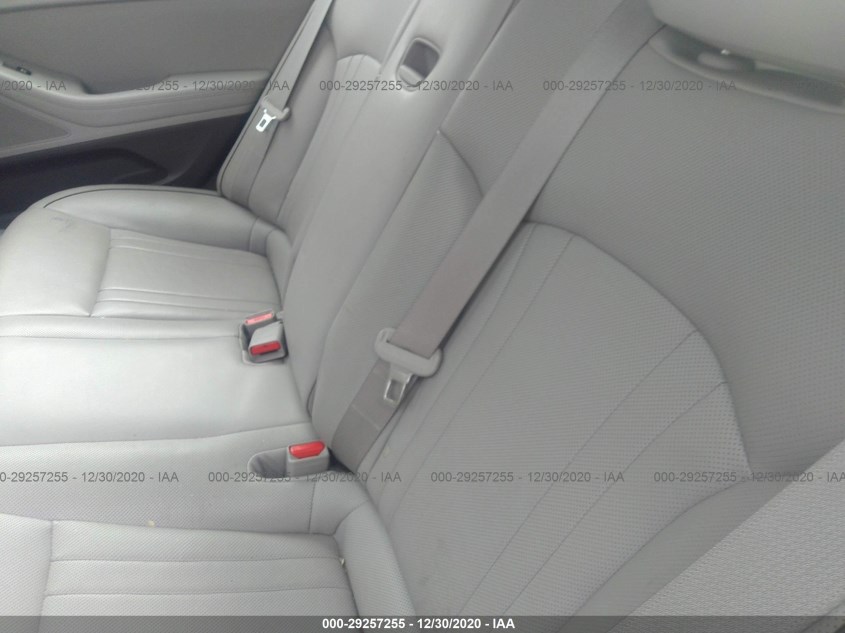 HYUNDAI GENESIS KMHGN4JE2FU087821