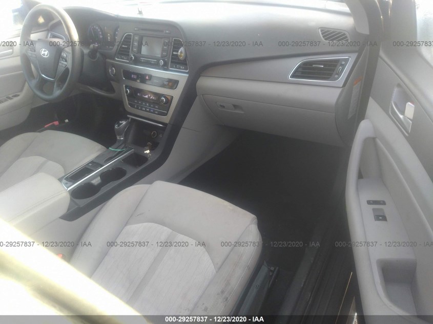 HYUNDAI SONATA HYBRID KMHE24L18GA033453