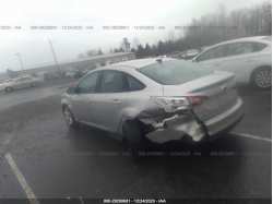 FORD FOCUS 1FADP3F25EL446678