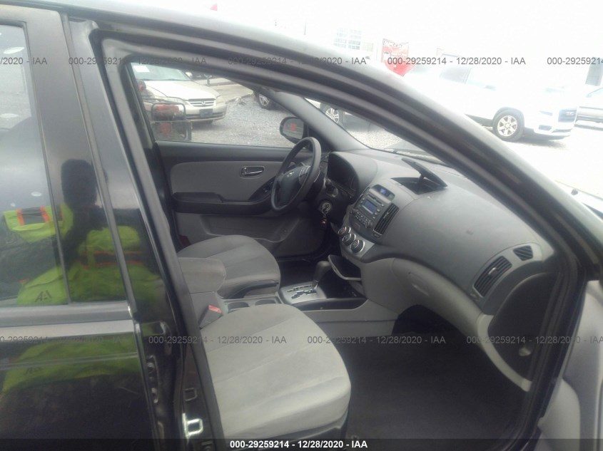 HYUNDAI ELANTRA KMHDU4AD1AU037692