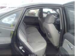 HYUNDAI ELANTRA KMHDU4AD1AU037692
