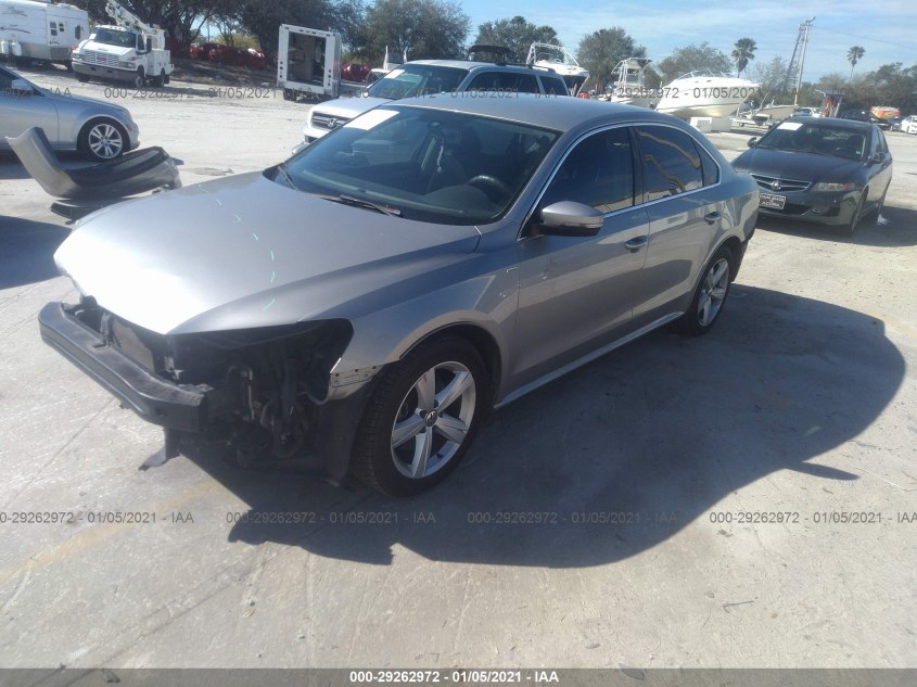 VOLKSWAGEN PASSAT 1VWAT7A36EC025906