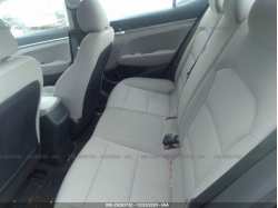 HYUNDAI ELANTRA 5NPD74LF3KH496681