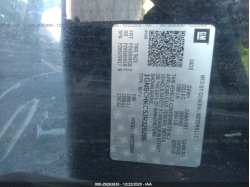 CHEVROLET SUBURBAN 1GNSCHKC5JR329206