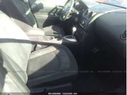 NISSAN ROGUE JN8AS5MT9BW166943