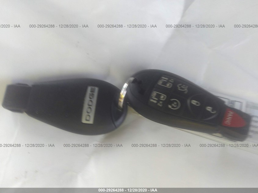 DODGE GRAND CARAVAN 2C4RDGCG8KR776432