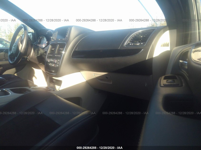 DODGE GRAND CARAVAN 2C4RDGCG8KR776432