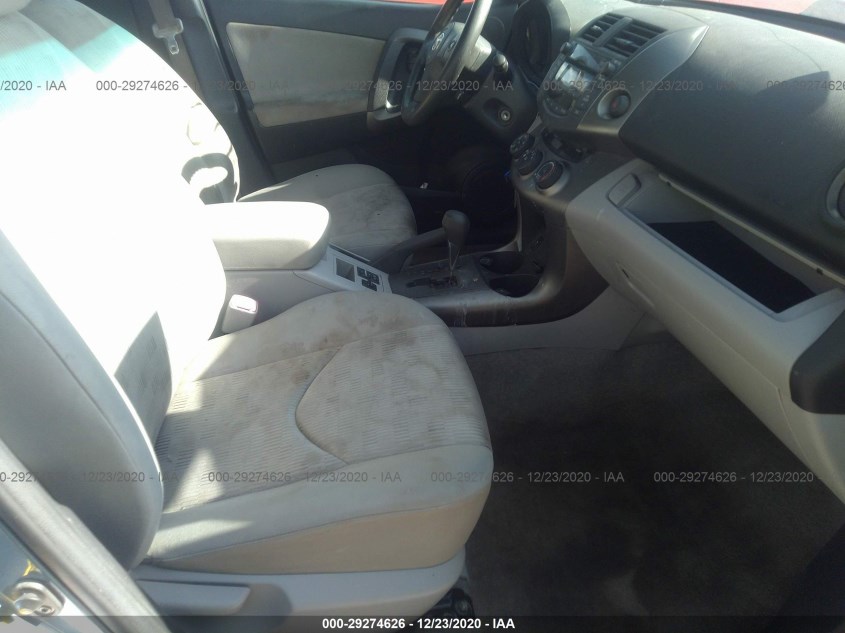 TOYOTA RAV4 JTMBF4DV5AD025104