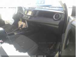 TOYOTA RAV4 JTMZFREV7HJ124268