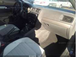 VOLKSWAGEN JETTA SEDAN 3VWB17AJ4GM413761