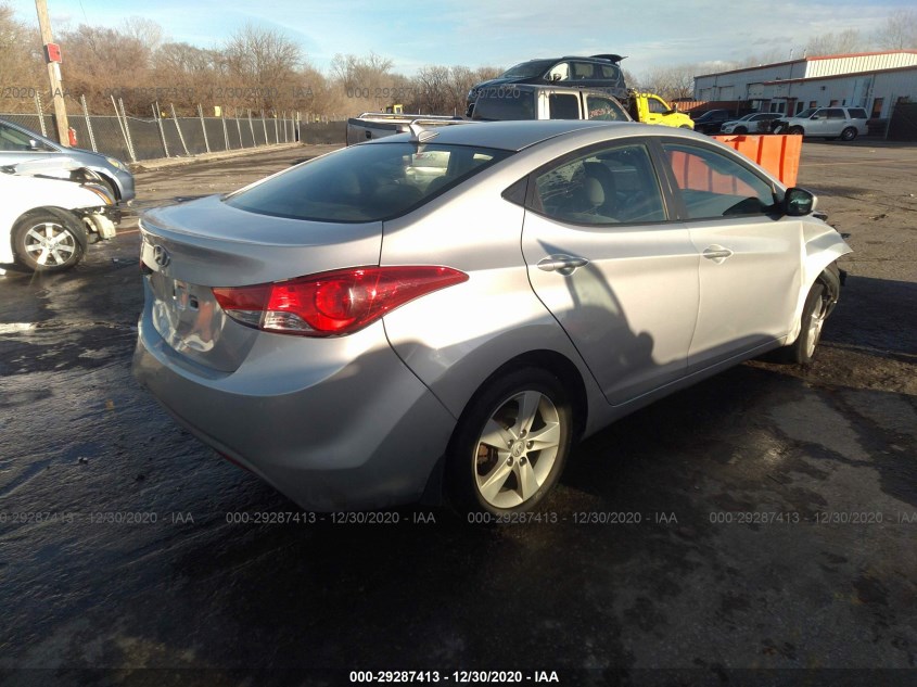 HYUNDAI ELANTRA 5NPDH4AE6DH292029