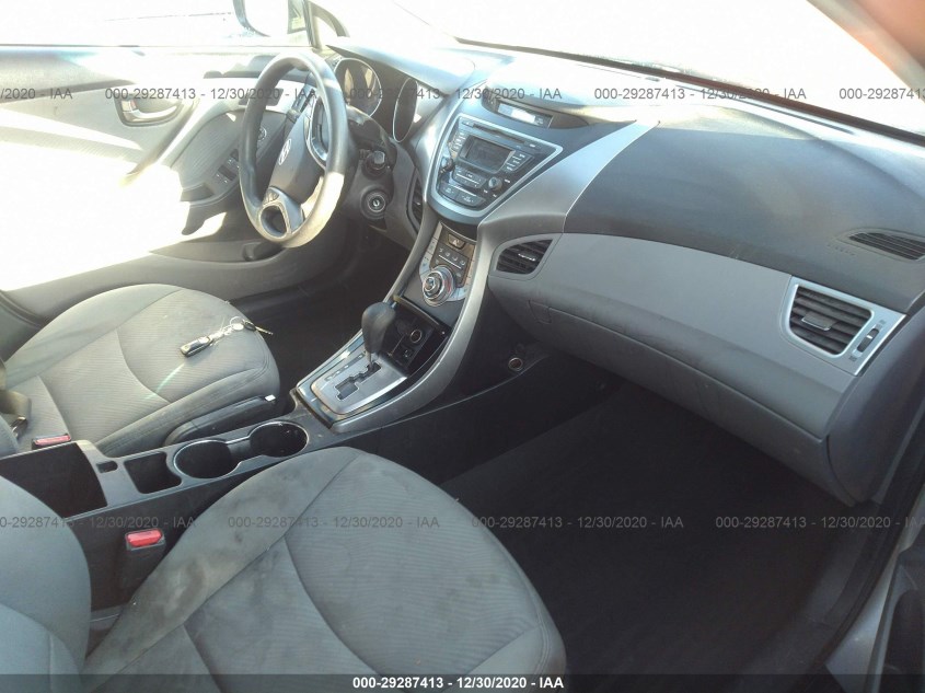HYUNDAI ELANTRA 5NPDH4AE6DH292029