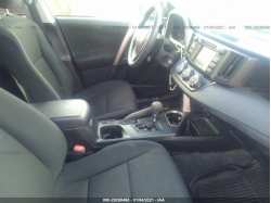 TOYOTA RAV4 JTMZFREV1HJ716720