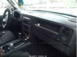 JEEP COMMANDER 1J4RG4GK1AC128095