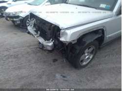 JEEP COMMANDER 1J4RG4GK1AC128095